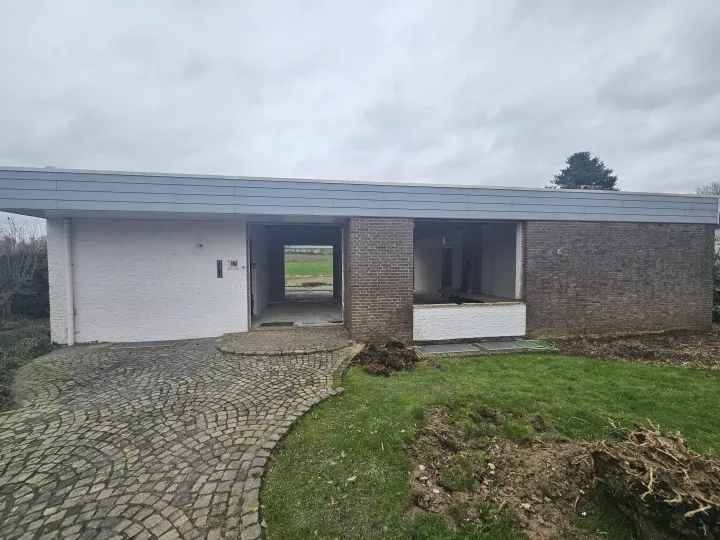 Sloop bungalow en nieuwbouw met uitbreiding verdieping Sweikhuizen
